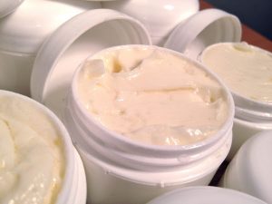 Crème Anti-Cellulite faite maison. Résultats visibles en 7 jours