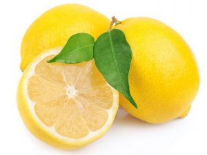 Le citron fait des merveilles quand il s'agit de désodoriser, nettoyer, et entretenir le linge Exemples d'utilisations du citron en cuisine, pour les soins de la peau, comme produit de premier secours, et bien d'autres