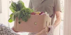 Donner ses excédents de légumes aux plus précaires !
