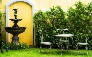 6 idées pour décorer votre jardin avec une fontaine