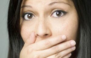 Les 7 odeurs corporelles qui peuvent vous alerter d'un ...