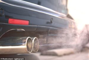 Les fumées pompées des gaz d'échappement des véhicules et causées par un freinage brusque augmentent considérablement le risque de crise cardiaque, selon une étude majeure